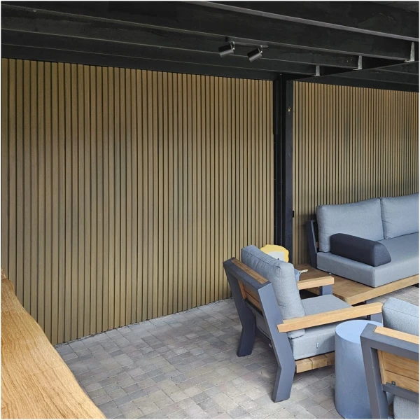 Composiet gevelbekleding Breed Rustiek Eiken 24,5 x 290cm