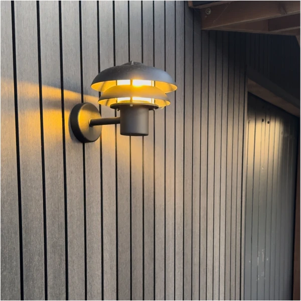 rb-zw-1 Composiet Gevelbekleding Breed Zwart 24,5 x 290cm