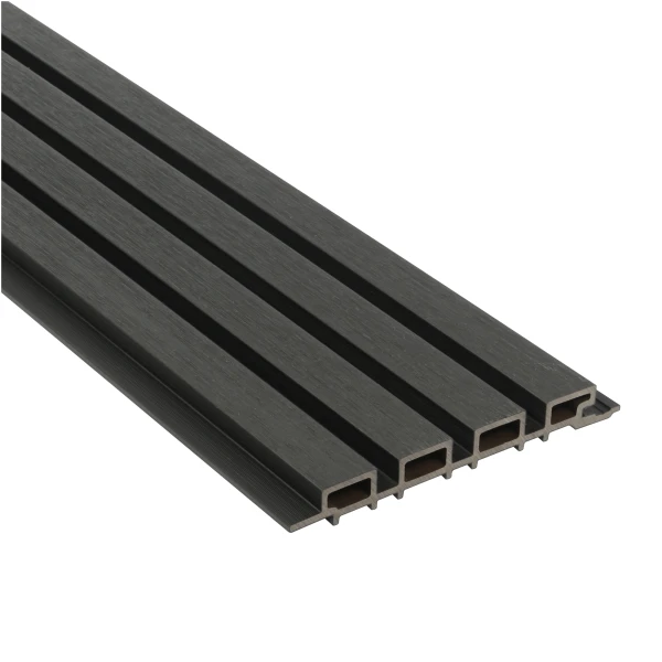 small-black-1 Composiet Gevelbekleding Rhombus Zwart 22,5 x 290cm