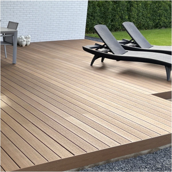 Vlonderplank Composiet Teak Woodbrushed 14 x 290cm
