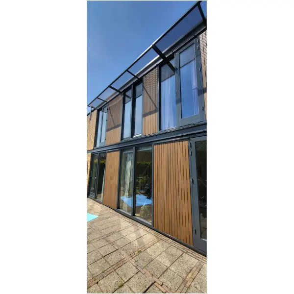 20240511_140028 Composiet Gevelbekleding Breed Teak 24,5 x 290cm