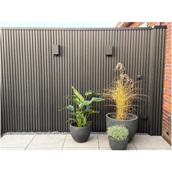 Composiet Gevelbekleding Rhombus Zwart 22,5 x 200cm