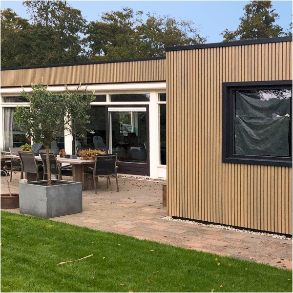Composiet Gevelbekleding Rhombus Eiken/Zwart 22,5 x 290cm