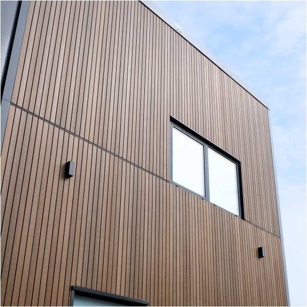 rb-tk-2 Composiet Gevelbekleding Breed Teak 24,5 x 290cm